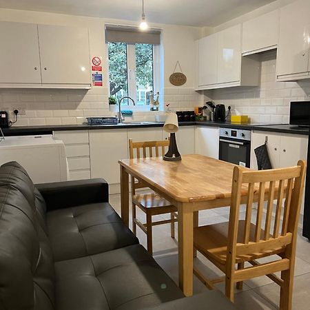 Lovely Double Rooms In Euston & Square In Central Londyn Zewnętrze zdjęcie