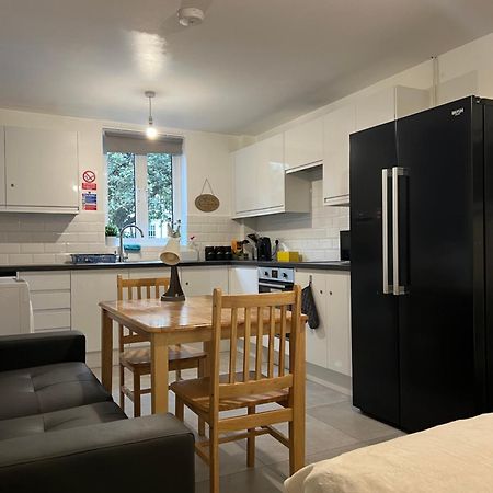 Lovely Double Rooms In Euston & Square In Central Londyn Zewnętrze zdjęcie