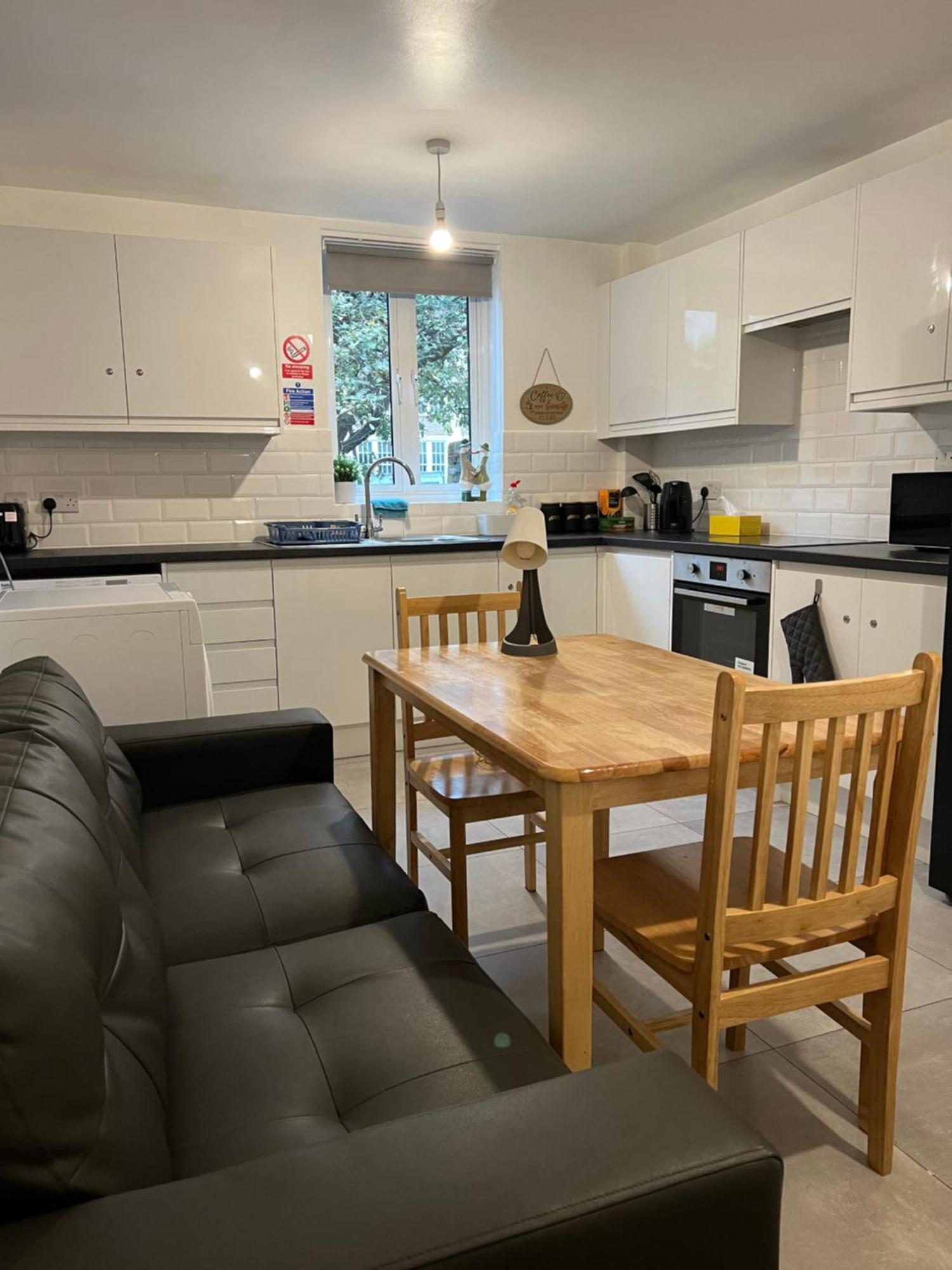 Lovely Double Rooms In Euston & Square In Central Londyn Zewnętrze zdjęcie