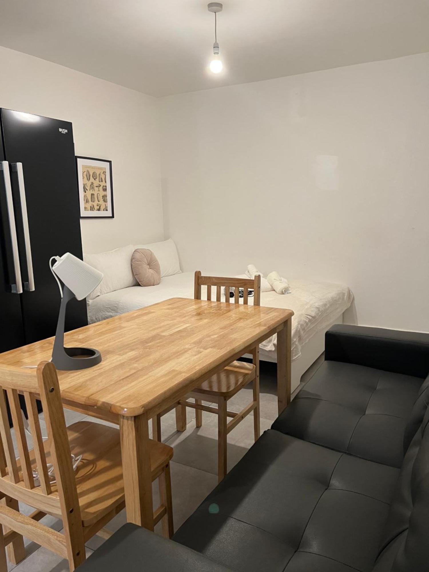 Lovely Double Rooms In Euston & Square In Central Londyn Zewnętrze zdjęcie