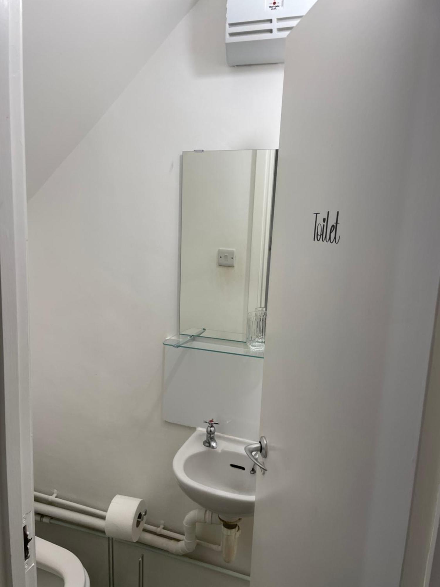 Lovely Double Rooms In Euston & Square In Central Londyn Zewnętrze zdjęcie