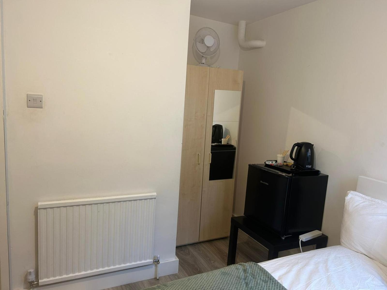 Lovely Double Rooms In Euston & Square In Central Londyn Zewnętrze zdjęcie