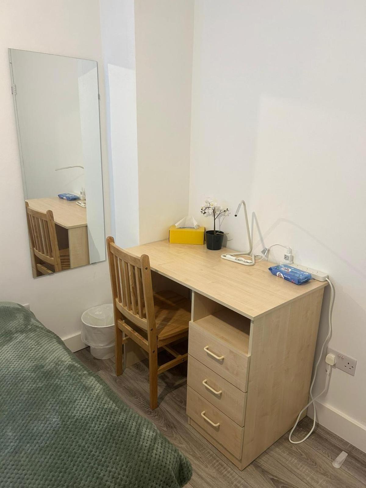 Lovely Double Rooms In Euston & Square In Central Londyn Zewnętrze zdjęcie