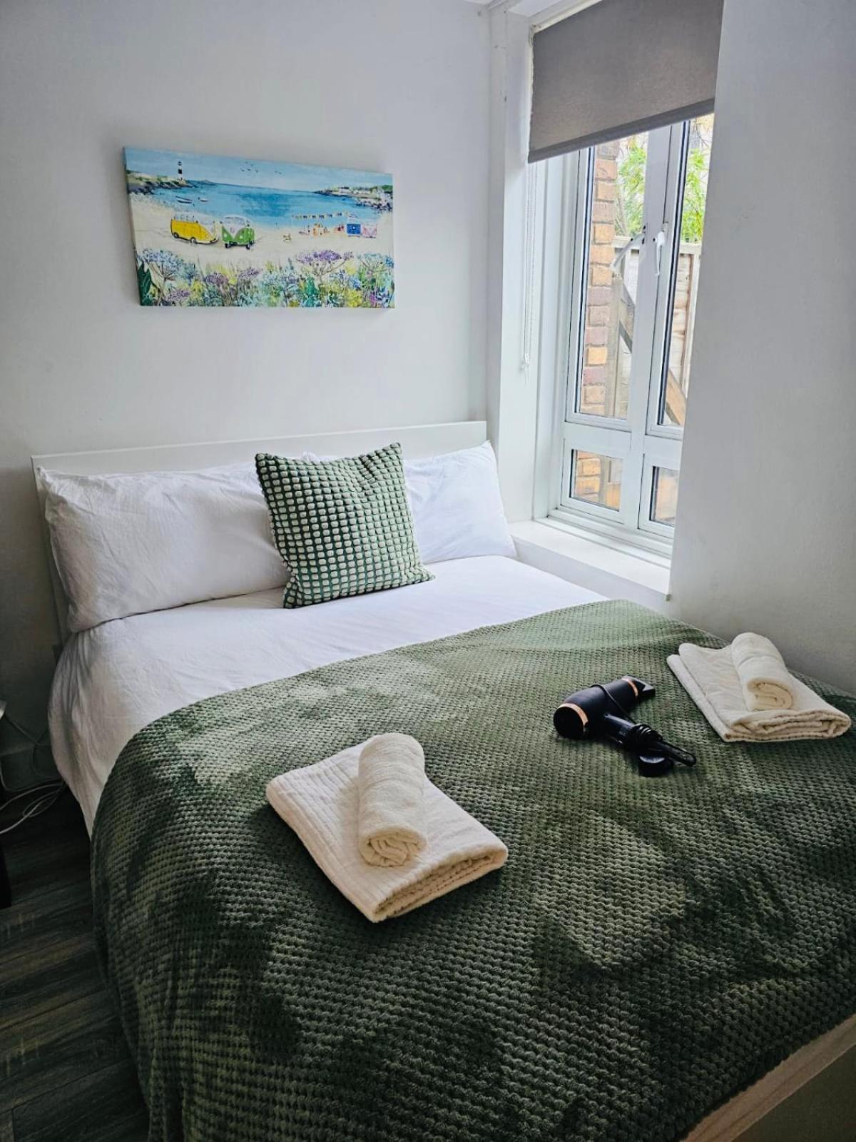 Lovely Double Rooms In Euston & Square In Central Londyn Zewnętrze zdjęcie